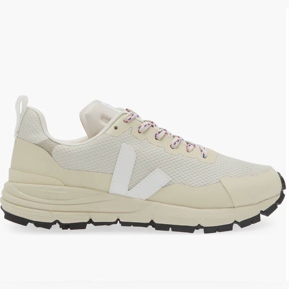 Veja Shoes - VEJA Beige walking fashion lace up shoes sneakers women’s 7.5 new in box